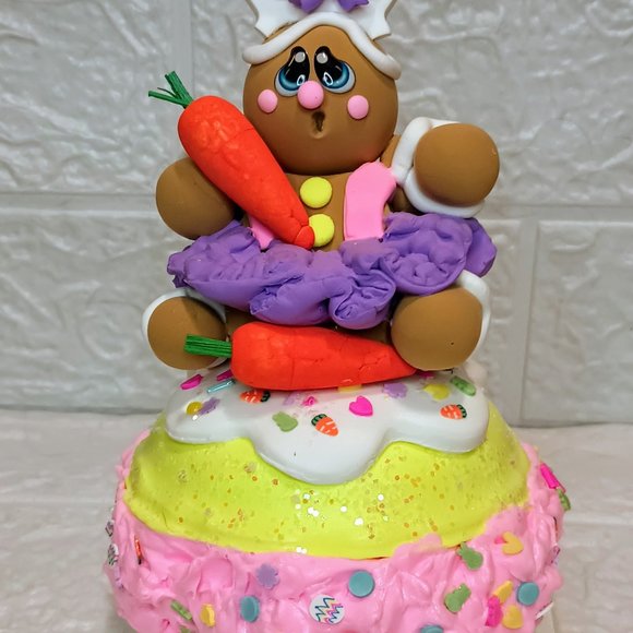 Easter Gingerbread Macaroon, Fake bake, Easter Bunny, Photo Prop, Easter Decor - Picture 4 of 6